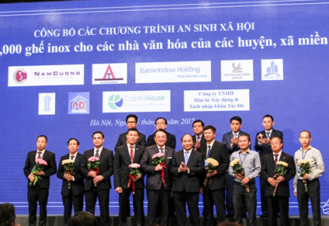 Thủ tướng Nguyễn Xuân Phúc và UBND TP. Hà Nội biểu dương, ghi nhận thành tích, đóng góp của Tập đoàn Nam Cường trong các hoạt động an sinh xã hội